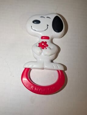 Vintage 1966 United Feature Syndicate Snoopy Peanuts Baby Rattle Toy